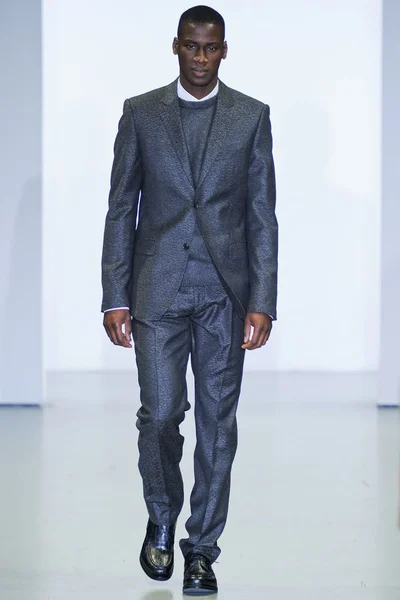 Look 40